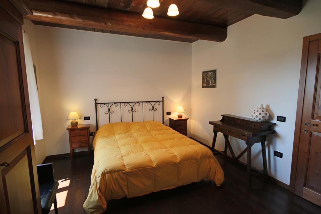 Agriturismo Valdifiori Sassoferrato Rom bilde