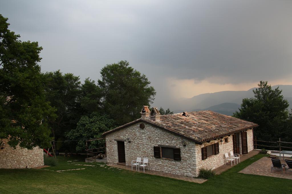 Agriturismo Valdifiori Sassoferrato Eksteriør bilde